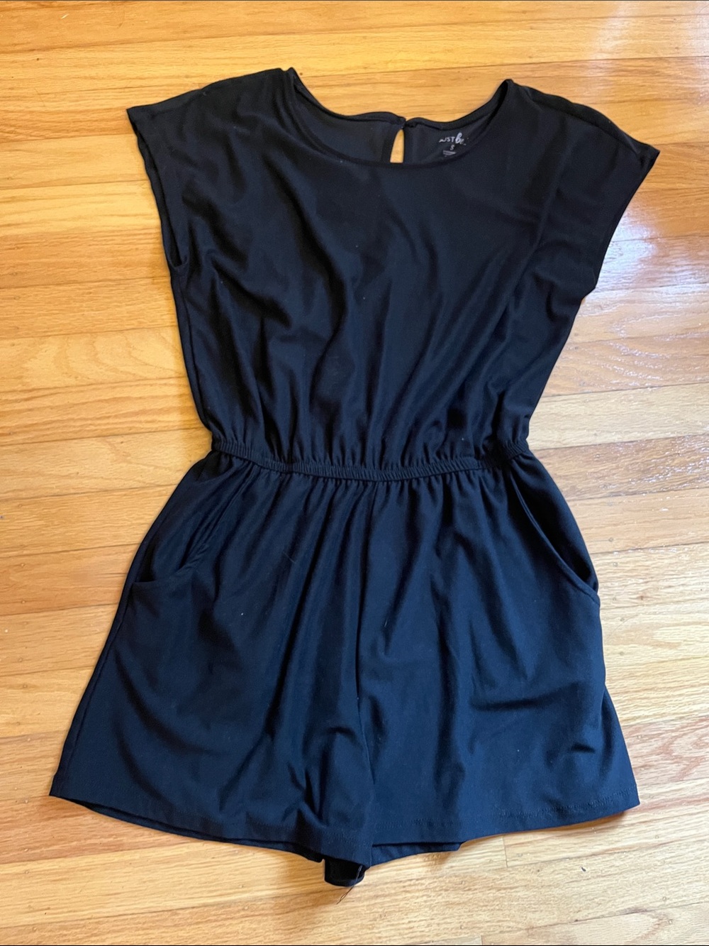 just be Black Short Sleeve Romper with Elastic Waist and Pockets